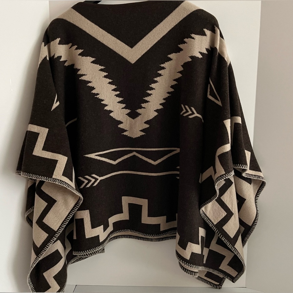 LRL Lambswool Blend Two-Ply Boiled Contrast Tribal Knit Poncho NWOT - Picture 6 of 15